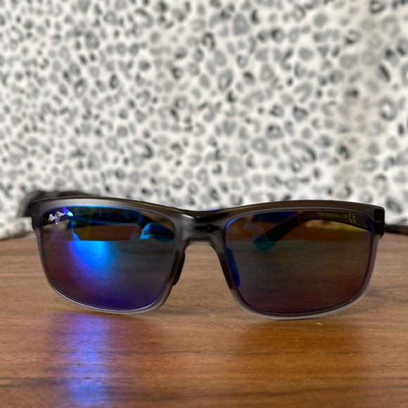 Maui Jim Accessories Maui Jim Pokowai Arch Used Poshmark
